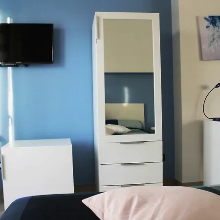 Appiddaveru Katánie