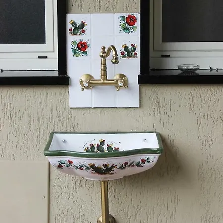 לינה וארוחת בוקר Appiddaveru